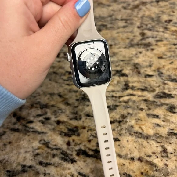 Apple Watch Series 8 45MM aluminum Silver